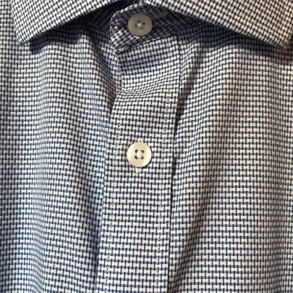 Nordstrom Men’s Short Sleeve Button Down - Picture 4 of 4